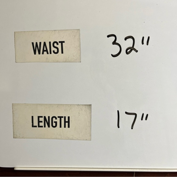 Eddie Bauer Skort Womens 8 Black Front Zip Pockets Lightweight Pencil- 1934* - Picture 3 of 12